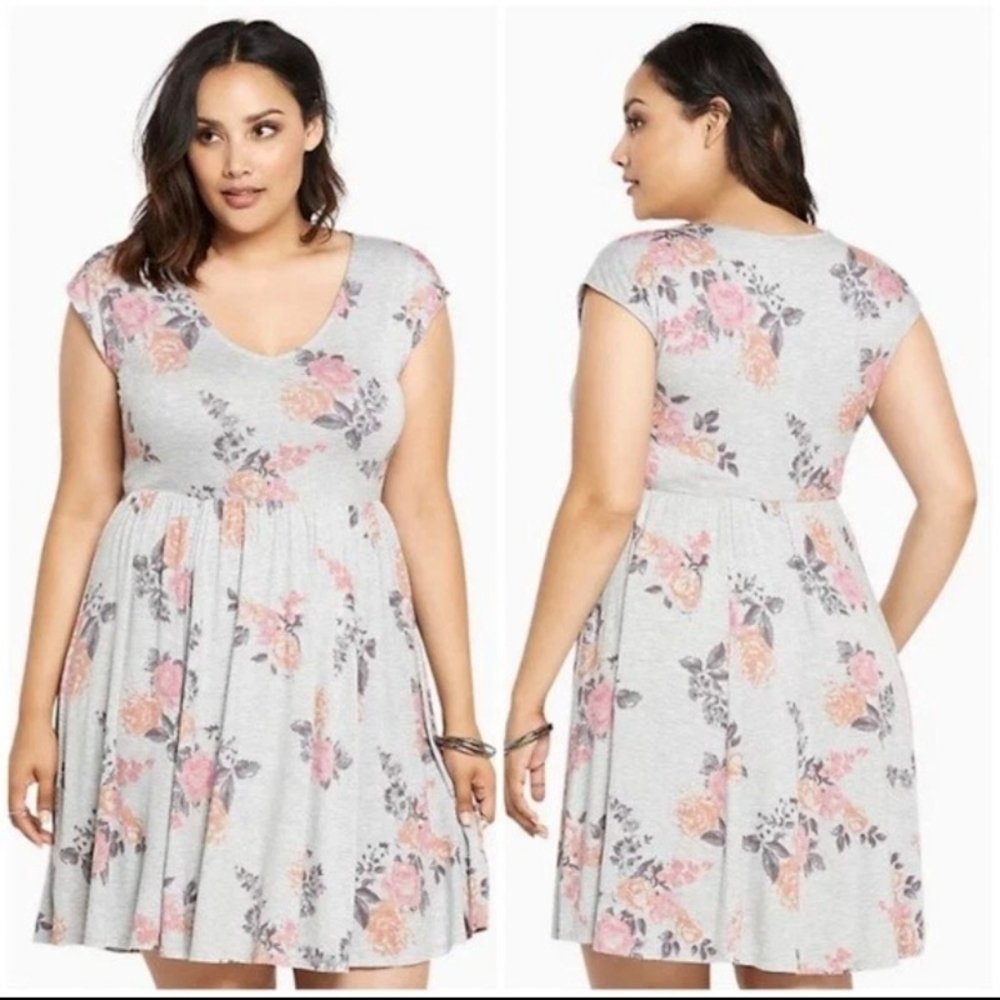ISO Torrid Gray and Pink Floral Midi Dress Size 1 Or 2